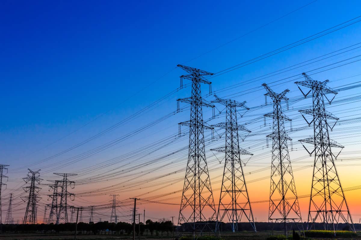 Stärkere Kostenbelastung für Haushalte: Netzentgelte steigen 2022 weiter an